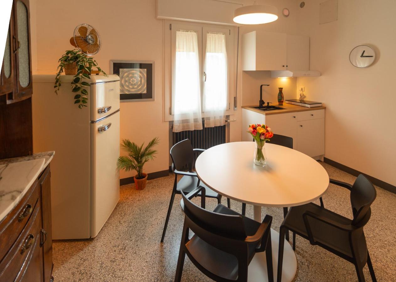 Ca Glera - Vintage Design Apartment Revine Lago Buitenkant foto
