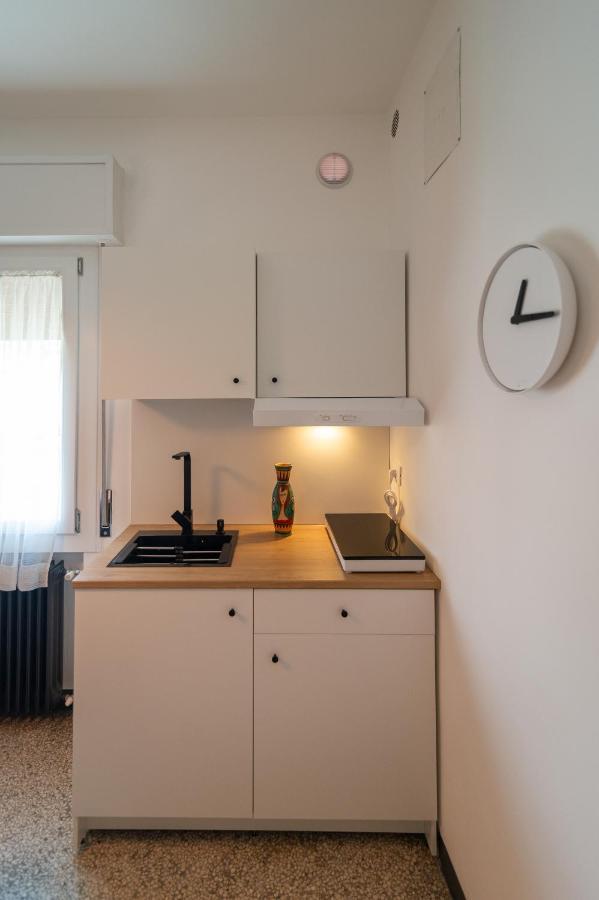 Ca Glera - Vintage Design Apartment Revine Lago Buitenkant foto