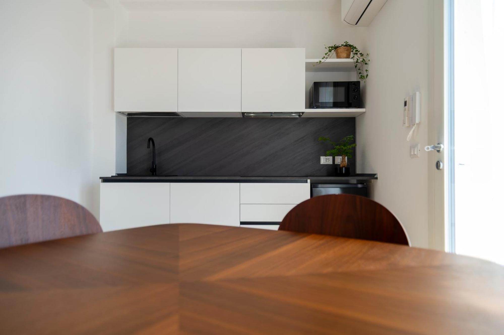 Ca Glera - Vintage Design Apartment Revine Lago Buitenkant foto